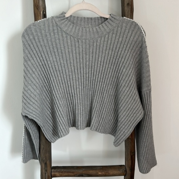 Moon & Madison Grey Soft Cropped Pullover Knit Cardigan / XS - Picture 7 of 9